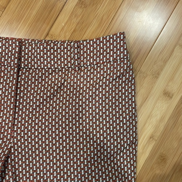 Ann Taylor Curvy Slacks GUC - Picture 4 of 10